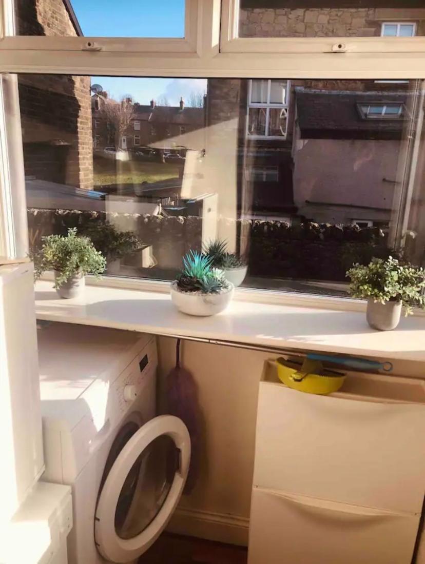 Boutique Cottage In The Heart Of Buxton Town المظهر الخارجي الصورة